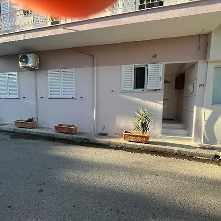 Elena S Apartment Megara Ngoại thất bức ảnh